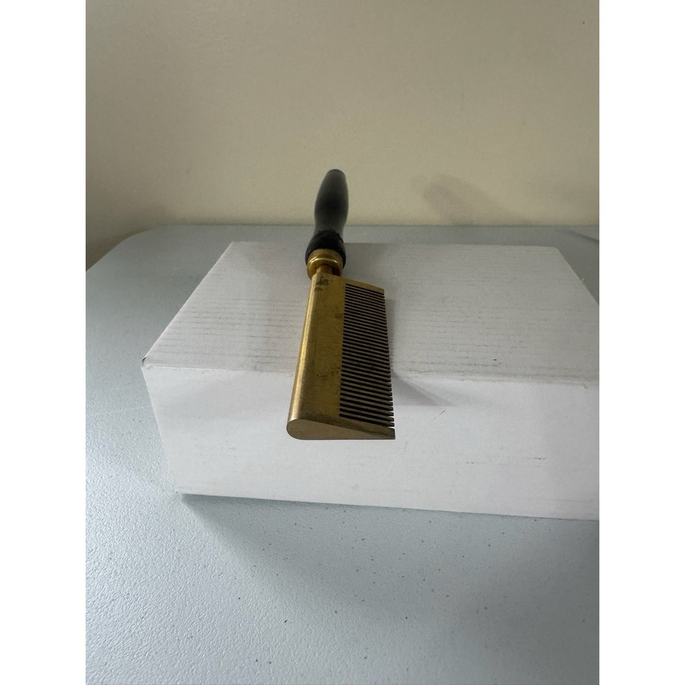 Vintage Annie Brass Hot Oil Hair Straightener Comb w/ Wood Handle - Picture 5 of 10